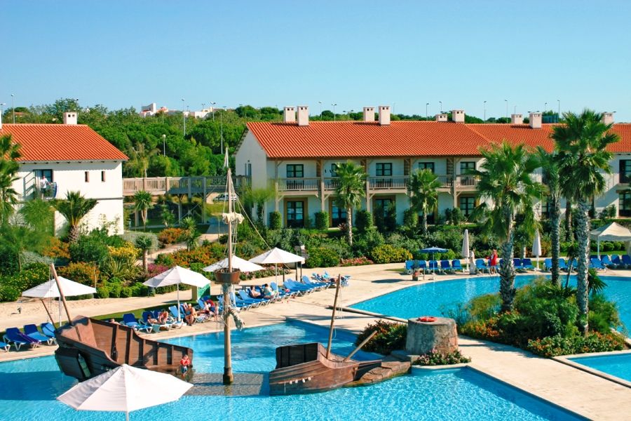 Hotel Portaventura El Paso - Includes Unlimited Access To Portaventura Park & 1 Access To Ferrari Land