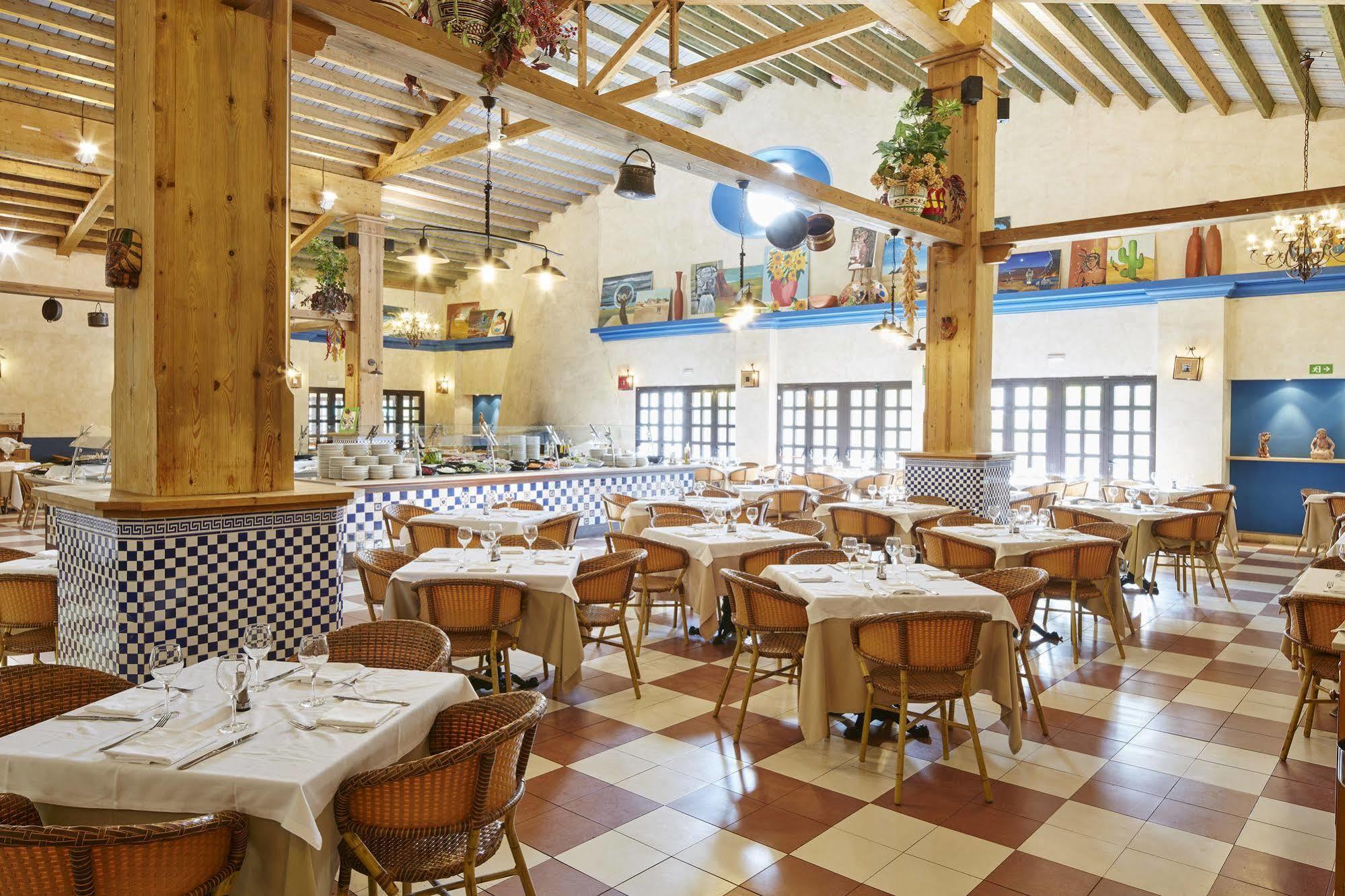 Hotel Portaventura El Paso - Includes Unlimited Access To Portaventura Park & 1 Access To Ferrari Land
